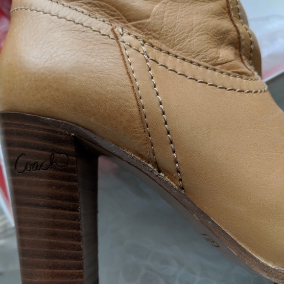 Coach meadow size 7 boots - Picture 3 of 5